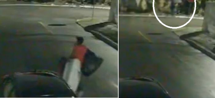 Grade foi levada do muro da frente da casa (Foto: Reprodução)