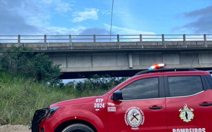 Equipes isolaram a área (Foto: Divulgação)