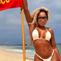 Cariúcha arranha namorado e acaba expulsa de apê em Balneário