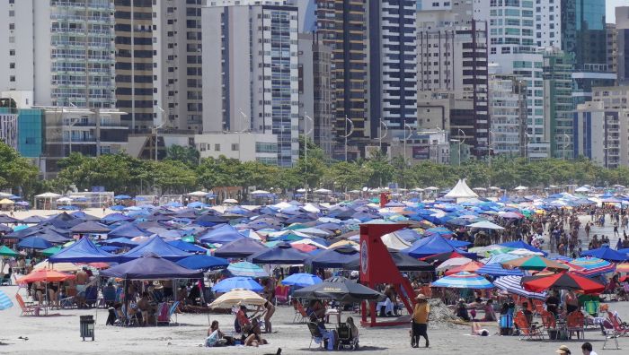 Comerciantes estão animados com temporada que pode ter movimentação histórica (Foto: João Batista)