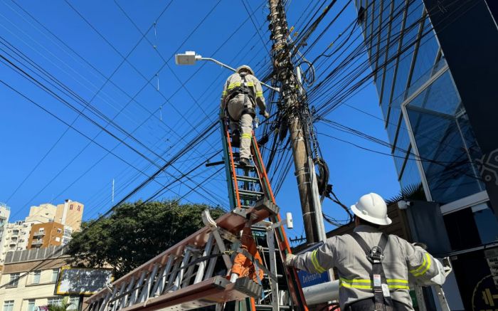 Apagões prejudicaram moradores no auge do calorão na virada de ano (Foto: Arquivo)