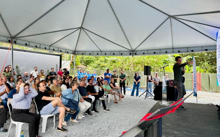Estação foi inaugurada nesta terça-feira em Camboriú (Foto: Gabrielle Rudolf)