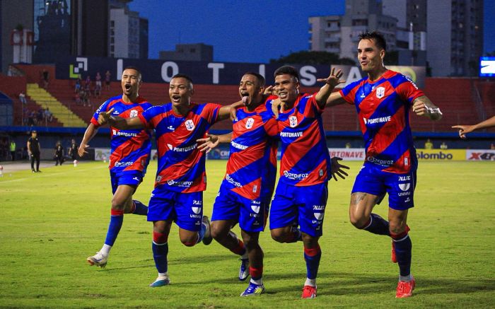 Zé Carlos e Felipe Cruz marcaram os gols do Marinheiro (Foto: Vica Bueno)