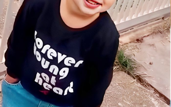 Acidente foi quando bebê de apenas dois anos brincava com seu gatinho (Fotos: Divulgação)