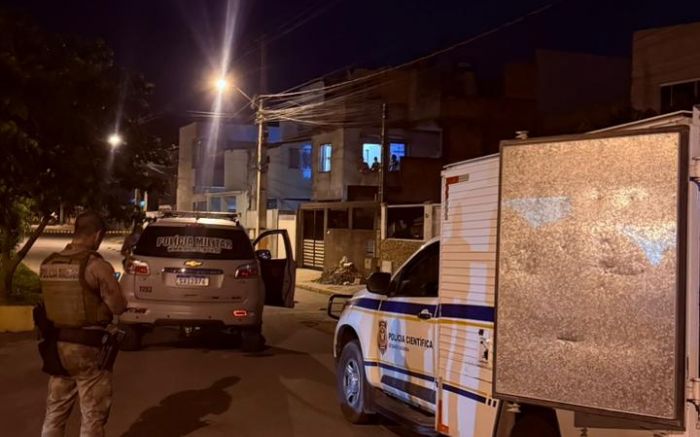 Denúncia de homem armado em prédio deu início à ocorrência (Foto: PMSC)