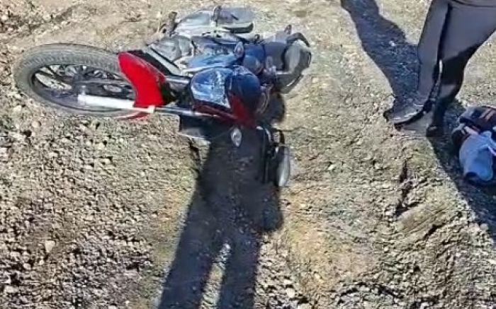 Moradores reclamam das péssimas condições da rua São Miguel, em Penha, e cobram soluções (Foto: Leitora)