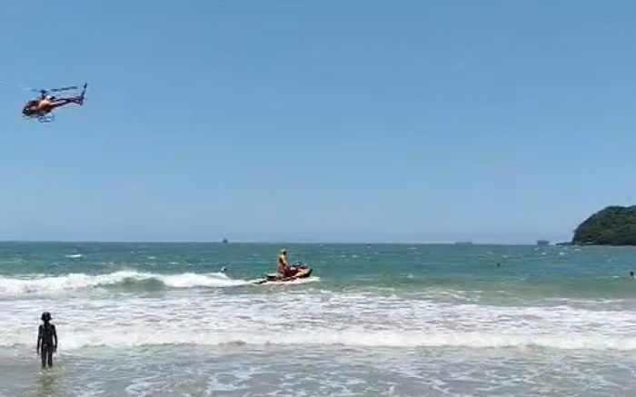 Praia está com bandeira vermelha em alguns pontos (Foto: Reprodução)