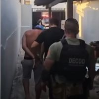 Foragido que atirou em rival durante briga de bar no Cordeiros vai pra cadeia