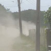 Rua pela metade vira tormento em Penha