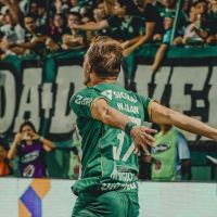 Chape reverte vantagem do Brusque, faz 3 a 0 e avança pra final