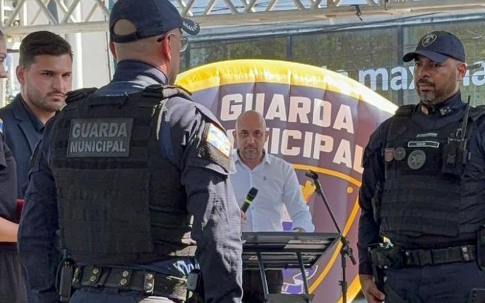 Troca aconteceu nesta segunda (Foto: Divulgação)