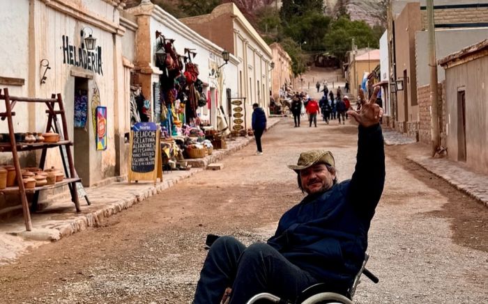 Giuliano Nogaroli já percorreu mais de 50 mil quilômetros e foi o primeiro a descer o Camino de la Muerte em triciclo