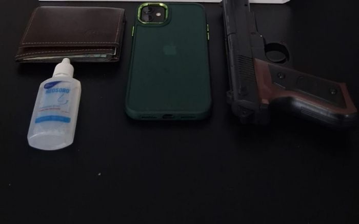 Homem foi preso (Foto: Divulgação/GMBC)