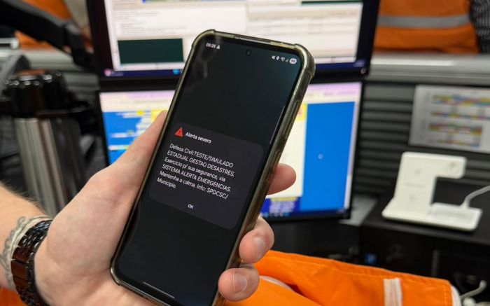 Alerta via Cell Broadcast marcou início do simulado estadual (Foto: Divulgação GovSC)