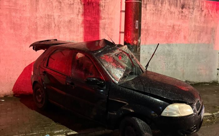 Acidente aconteceu na rua Alfredo Eicke Junior, em Itajaí (Foto: Divulgação/BBM)