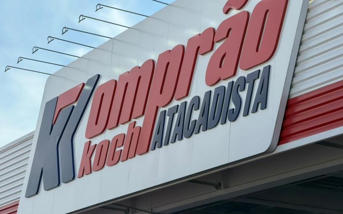 Nova loja aposta em tecnologia e preços de inauguração para atrair clientes (Foto: Ana Zigart)