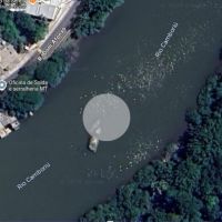 Dog farejador indica aos bombeiros onde estava corpo no rio