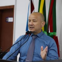 Luciano apresenta defesa e servidora é exonerada da câmara de Penha