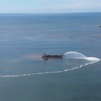 Draga Amazone se despede de Piçarras com show aquático