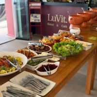 Bistrô em BC aposta em bufê diário e anuncia nova fase como trattoria