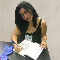 Autora de suspense Juliete Vasconcelos é destaque na BCX Blumenau