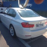 BMW flagrada em alta velocidade tava com licenciamento vencido há cinco anos