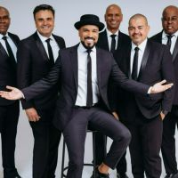 Só Pra Contrariar faz show gratuito na praia Central