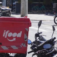 Apps de transporte e delivery terão que detalhar preços