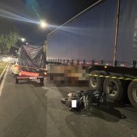 Motociclista morre esmagado por caminhão em acidente na Contorno Sul