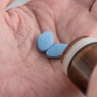 Alunos tomam Viagra dentro da sala de aula e pais cobram escola