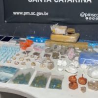 Polícia prende seis e acha até submetralhadora artesanal em Itajaí