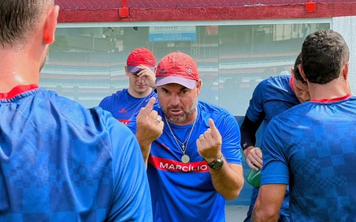 Partida rola às 16h com expectativa de Gigantão das Avenidas lotado