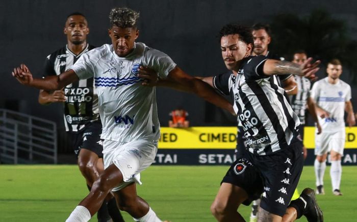 Barra volta a campo no próximo sábado em sua Arena contra o Maranhão (Foto: Mário Luiz)