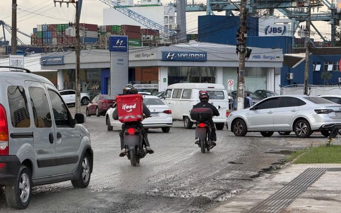 Chuvarada piora congestionamento da Caninana