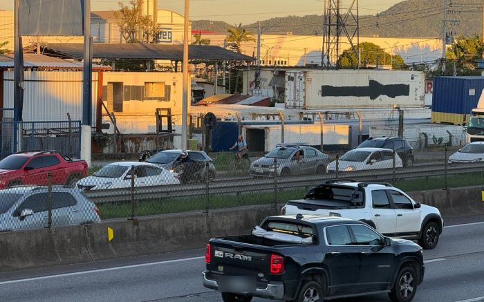 Quinta-feira é marcada por acidentes na BR 101