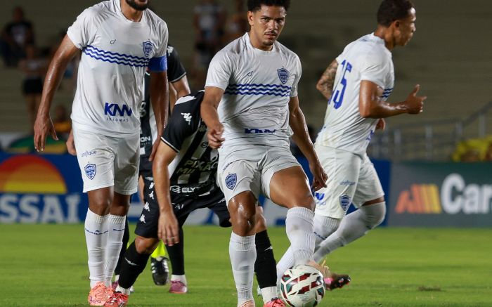 Pescador entra em campo às 20h em sua Arena, em Itajaí