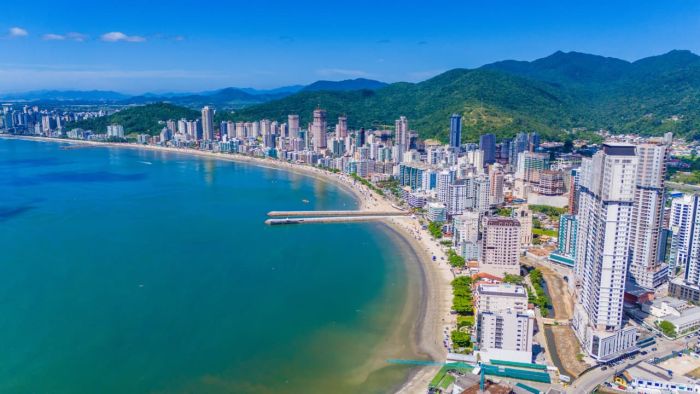 Tem eventos culturais, esportivos e tradicionais