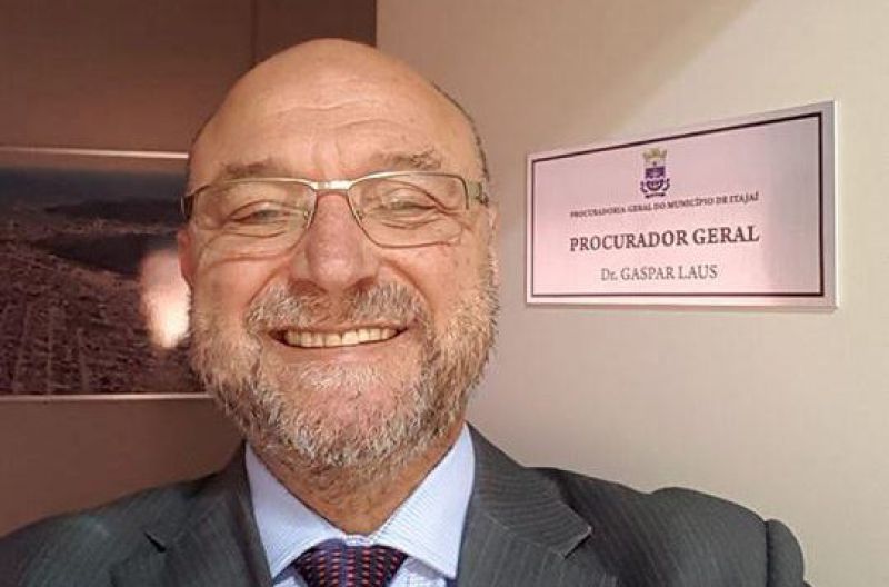 Radialista Wilson Lima, da Band FM, afirma que o procurador da prefa pexêra, Gaspar Laus (foto), o intimidou. Associação de Emissoras de Rádio e TV (Acaert) condenou e repudiou a ameaça (foto: divulgação)