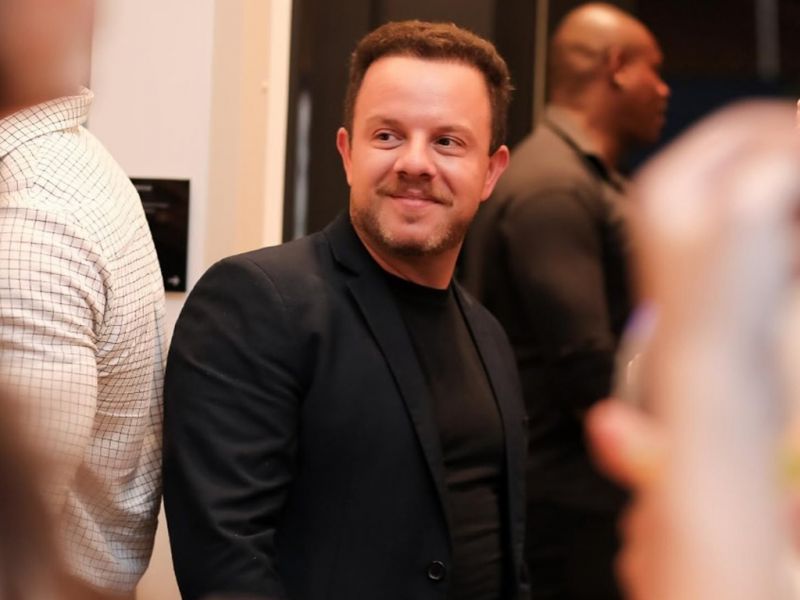 Grand opening - O empresário Eduardo Indicatti foi anfitrião do evento que apresentou ao público a nova loja da Cinex Arch, em Santa Catarina. A marca, que é referência nacional em portas, esquadrias e revestimentos, abriu endereço em Balneário Camboriú. Arquitetos, decoradores e designers de diferentes cidades do estado marcaram presença. (foto: Thiago Machado)