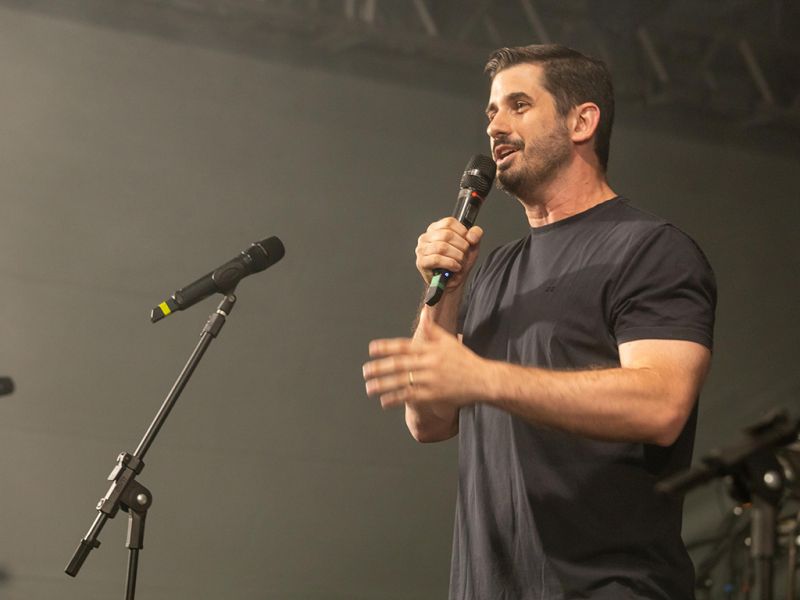 O prefeito de Brusque, André Vechi (PL), enfrenta os poderosos pra construir UBS que vão beneficiar mais de 15 mil pessoas