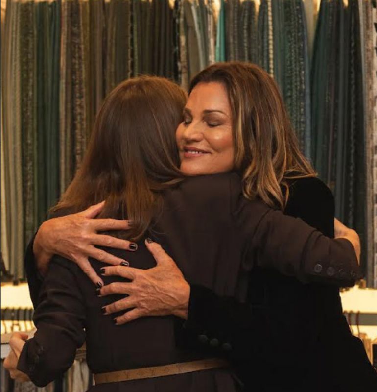 Décor - A empresária Mariana Spengler recebeu em Balneário Camboriú o fotógrafo e influenciador Lufe Gomes para um talk show sobre casa e décor. O evento ocorreu no showroom da Spengler Décor no Casahall Shopping. (foto: Divulgação)