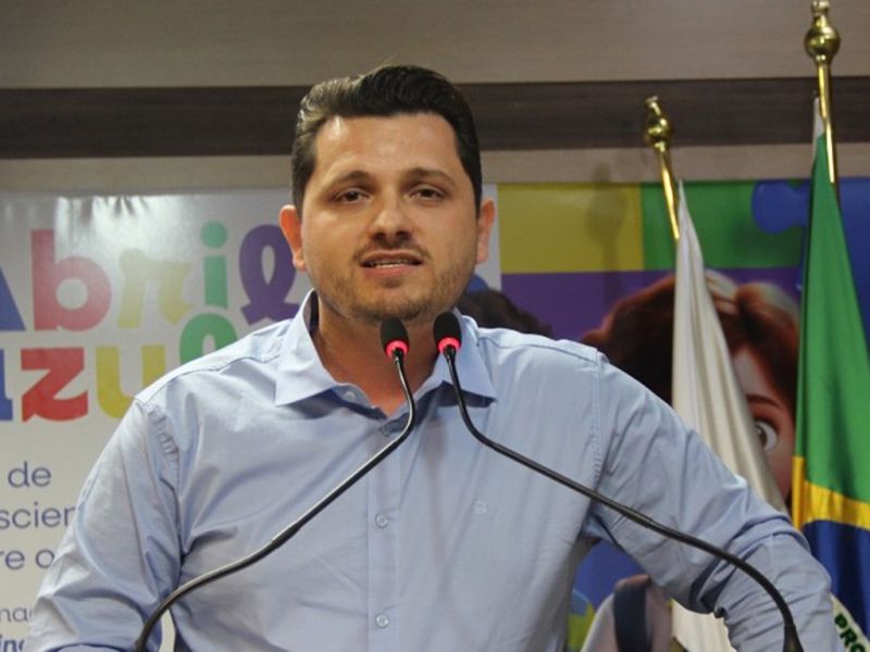 Presidente do Novo de Brusque, Gilmar Otto, defende projeto do vereador Felipe Hort (foto) que quer proibir prefeito de fazer enquetes em suas redes sociais 
