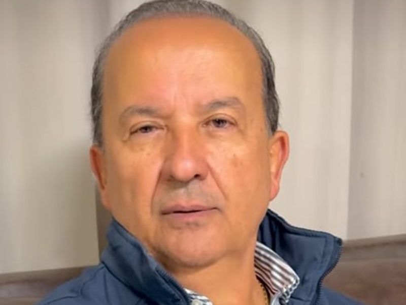 Resposta - Chamado de “ingrato” pelo ministro dos Portos e Aeroportos, Silvio Costa Filho, durante evento com a presença do presidente Lula, em Itajaí, Jorginho Mello usou as redes sociais para dar a resposta e chamar de “lorota” os anúncios feitos pelo governo federal no porto. “Cadê o dinheiro das fragatas?” perguntou o governador de SC. “Eles vão parar, hein”, cutucou. (Reprodução/Instagram)