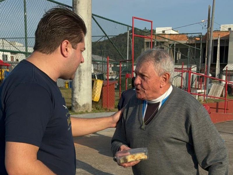 O secretário de Assistência Social e Cidadania, Léo Severino, tá fazendo um trabalho gigante em Itajaí