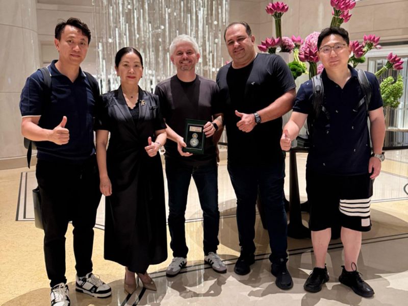 Prefeito Egidio Ferrari (PL) confirma parceria com chineses e Natal de Blumenau terá maior show de lanternas da América Latina