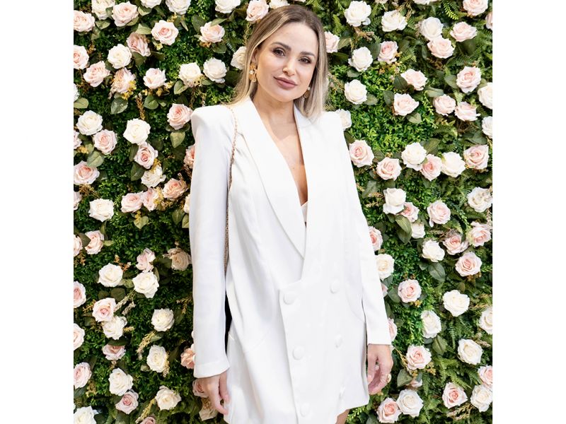 Clique - Em clique especial para a coluna, a linda Vivi Grando circulando pelo litoral (foto: Revista Bem-Estar)