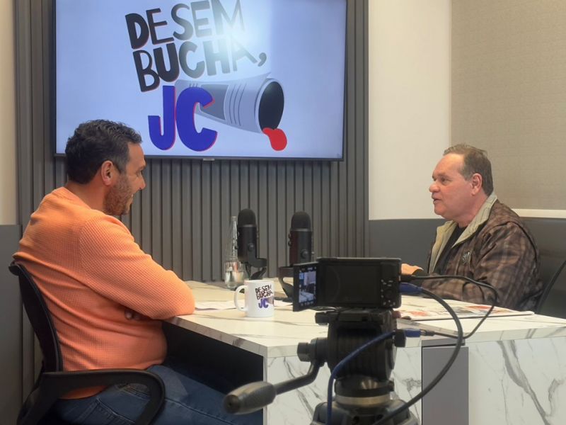 Prefeito de Piçarras, Tiago Baltt (MDB), participou de entrevista com o JC. Assista no canal do YouTube: Desembucha JC (foto: divulgação)