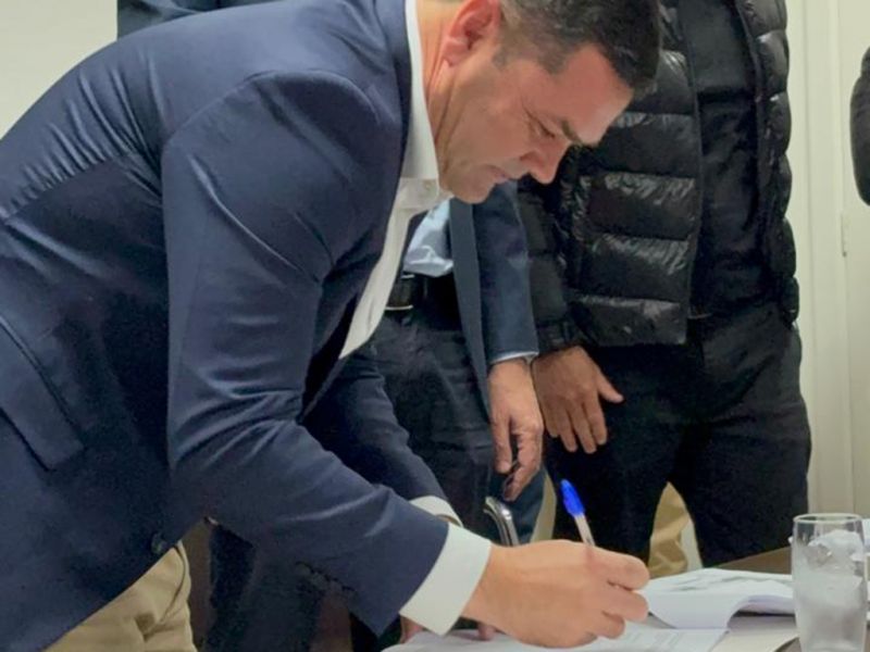 Pesos-pesados da economia local criaram uma OSCIP, que é uma associação para fazer projetos e depois a prefa pexêra executar