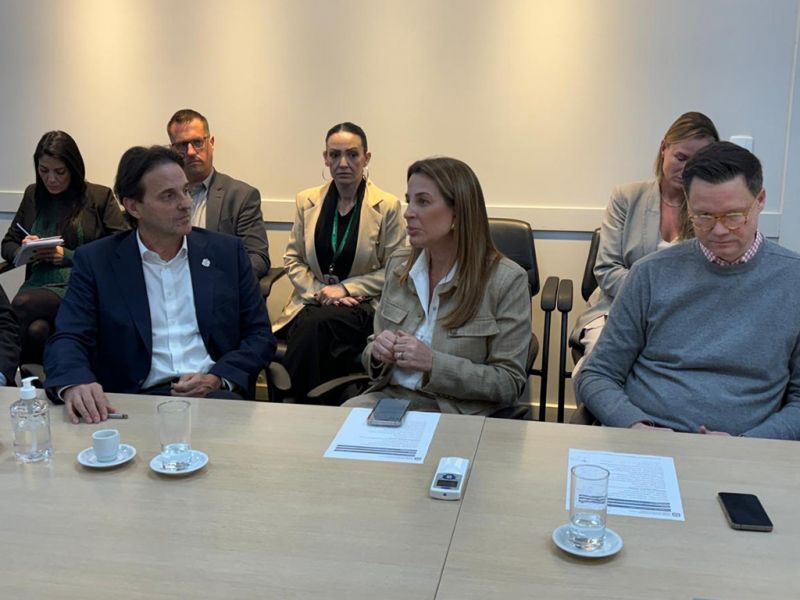 Na reunião com os prefeitos da Amfri na capital manezinha, a prefeitona dos bairros de BC, Juju Pavan (PSD), subiu o tom e pediu maior comunicação acerca dos projetos do Promobis