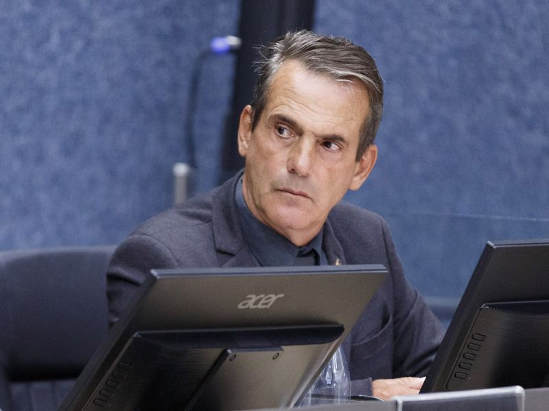 Comendo pelas beiradas... O vereador das capivaras, Vanderlei Dalmolin (MDB), aos poucos tá se infiltrando na Secretaria da Agricultura de Itajaí